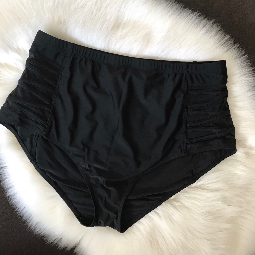 Torrid Swim Bottoms || Black || Size 2
